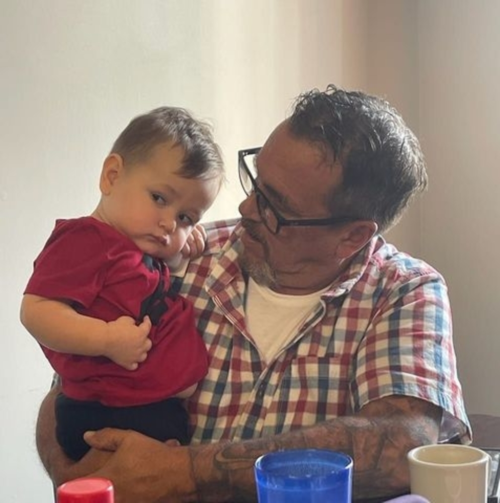 Meet your Posher, Carl